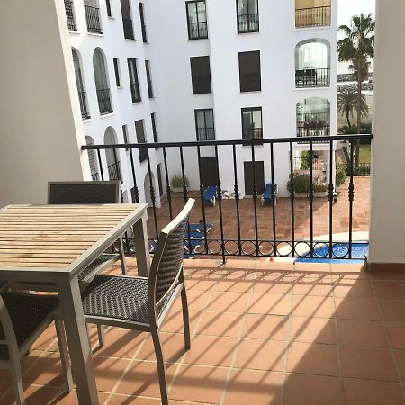 Puerto De La Duquesa Sea View Apartamento Manilva Exterior foto