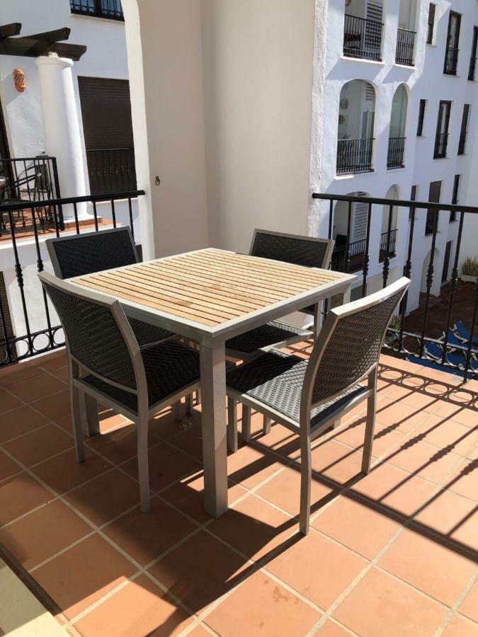 Puerto De La Duquesa Sea View Apartamento Manilva Exterior foto